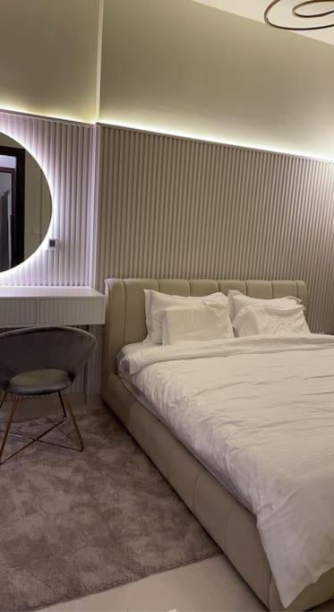 New Luxury Modern Canal View. Apartment ดูไบ ภายนอก รูปภาพ